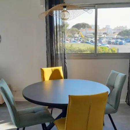 Neuf Lumineux Avec Balcon, Wi-fi, Au Pied De La Du Chay, - Fr-1-494-126 Royan